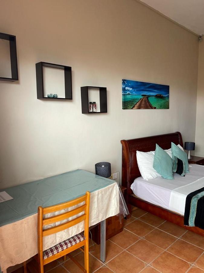 L'Oiseau De L'Ocean Tourist Residence Flic en Flac Phòng bức ảnh