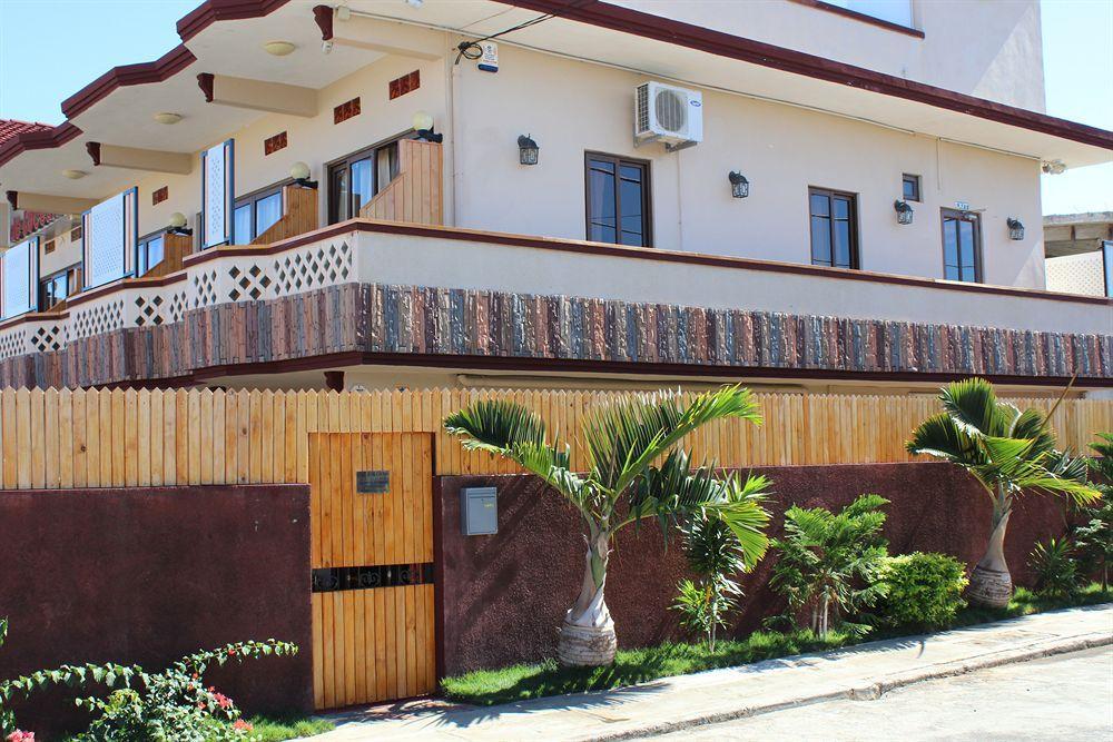 L'Oiseau De L'Ocean Tourist Residence Flic en Flac Ngoại thất bức ảnh